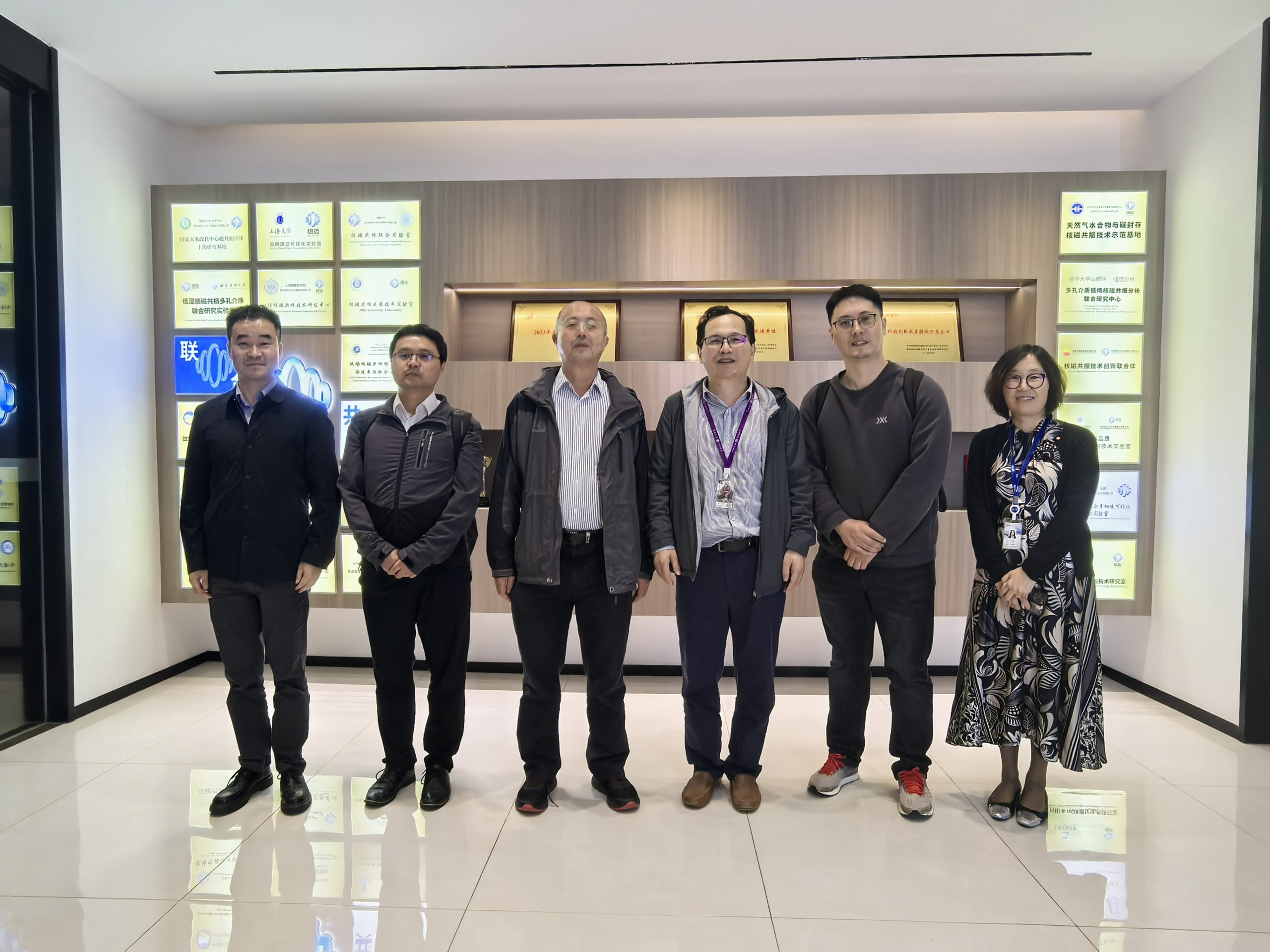 中国石油长城钻探卢毓周高级专家一行到访Bsports.必一（中国）体育-官方网站
考察指导！